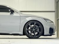 AUDI TT RS